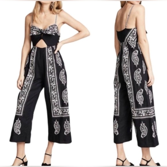 Free People Feel The Sun Paisley Bandana Linen Cutout Cropped Jumpsuit Sz 6 EUC - Picture 2 of 11